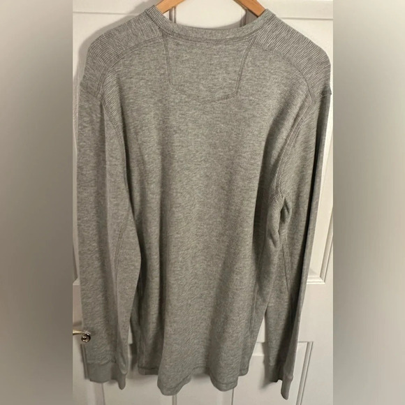NWOT Eddie Bauer Men's Thermal Crew Howling Wolf Gray Size Tall Large - Picture 3 of 6